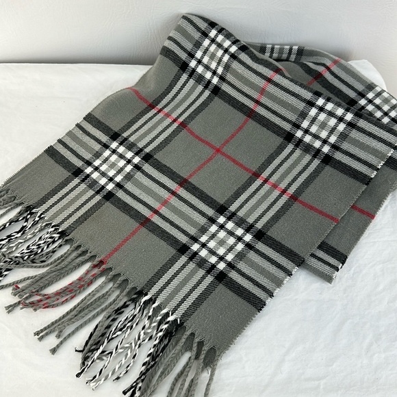 Italy Design Accessories - Italian Design Cashmere Viscose Blend Gray Tartan Scarf